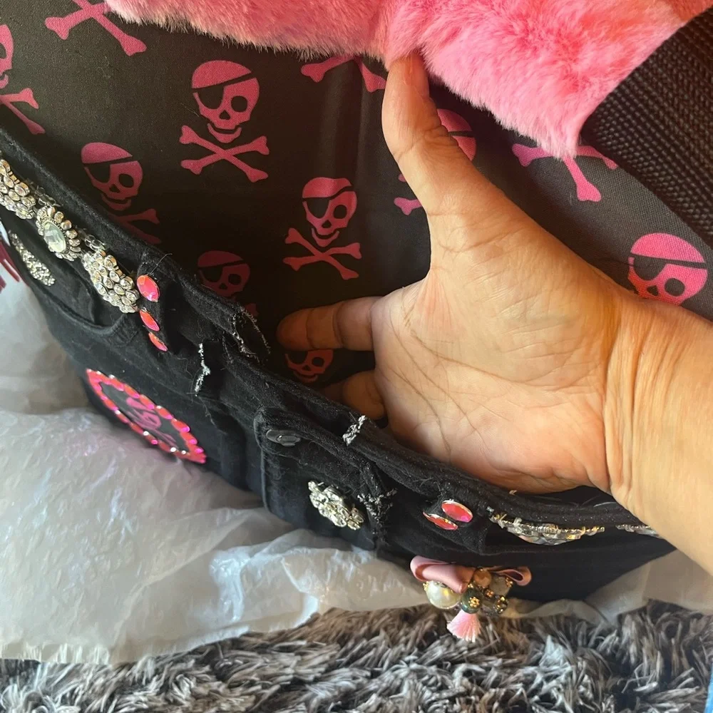 Pet luxury bag carrier.